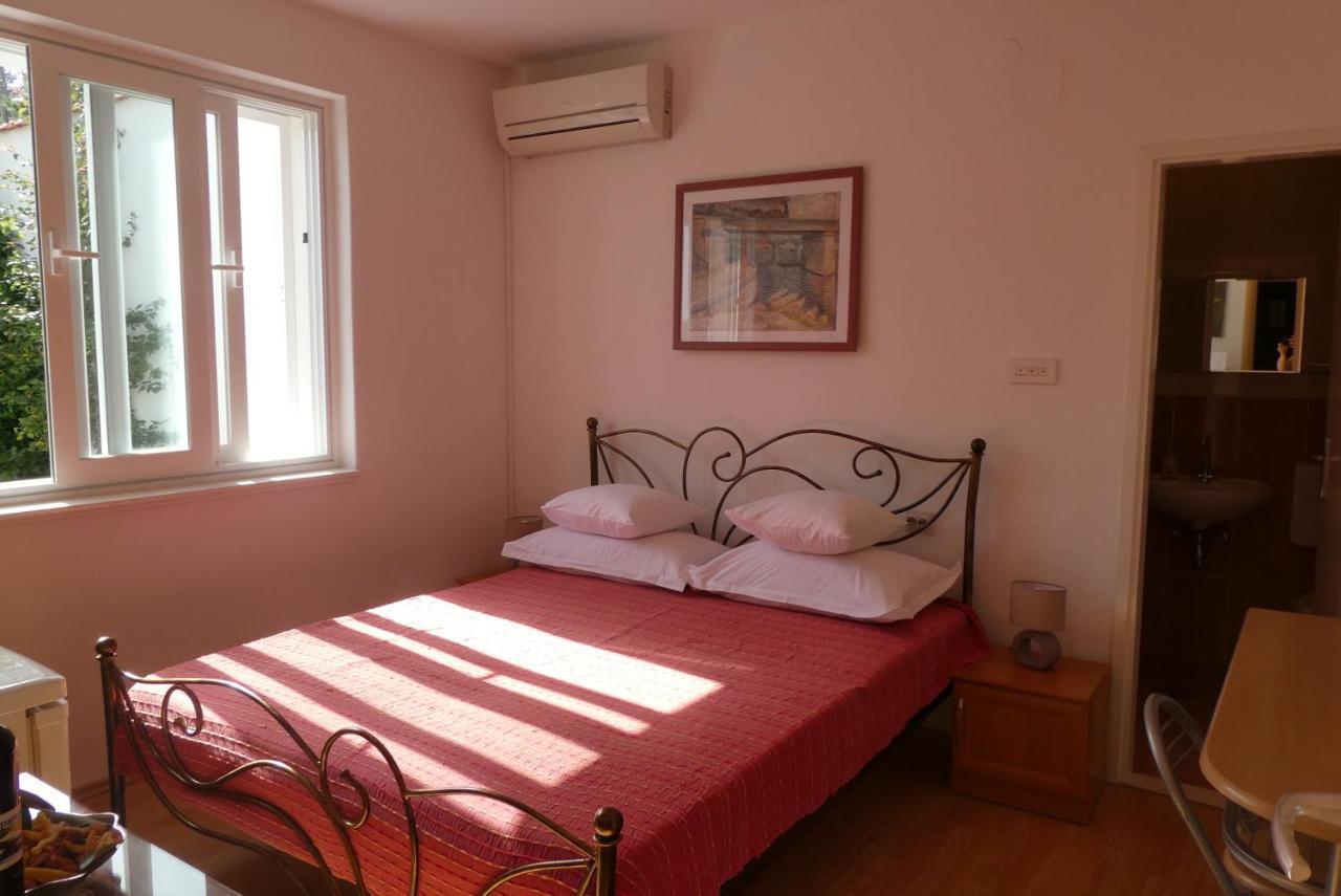 Apartments And Rooms With Parking Space Tucepi, Makarska - 6901 Eksteriør bilde